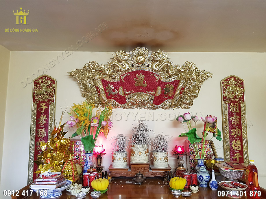 Bộ cuốn thư c&acirc;u đối bằng đồng v&agrave;ng cao cấp