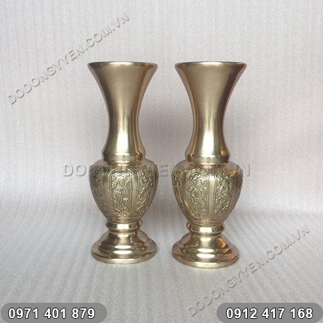 Đôi lọ hoa bát tiên bằng đồng thau đúc mộc 38cm