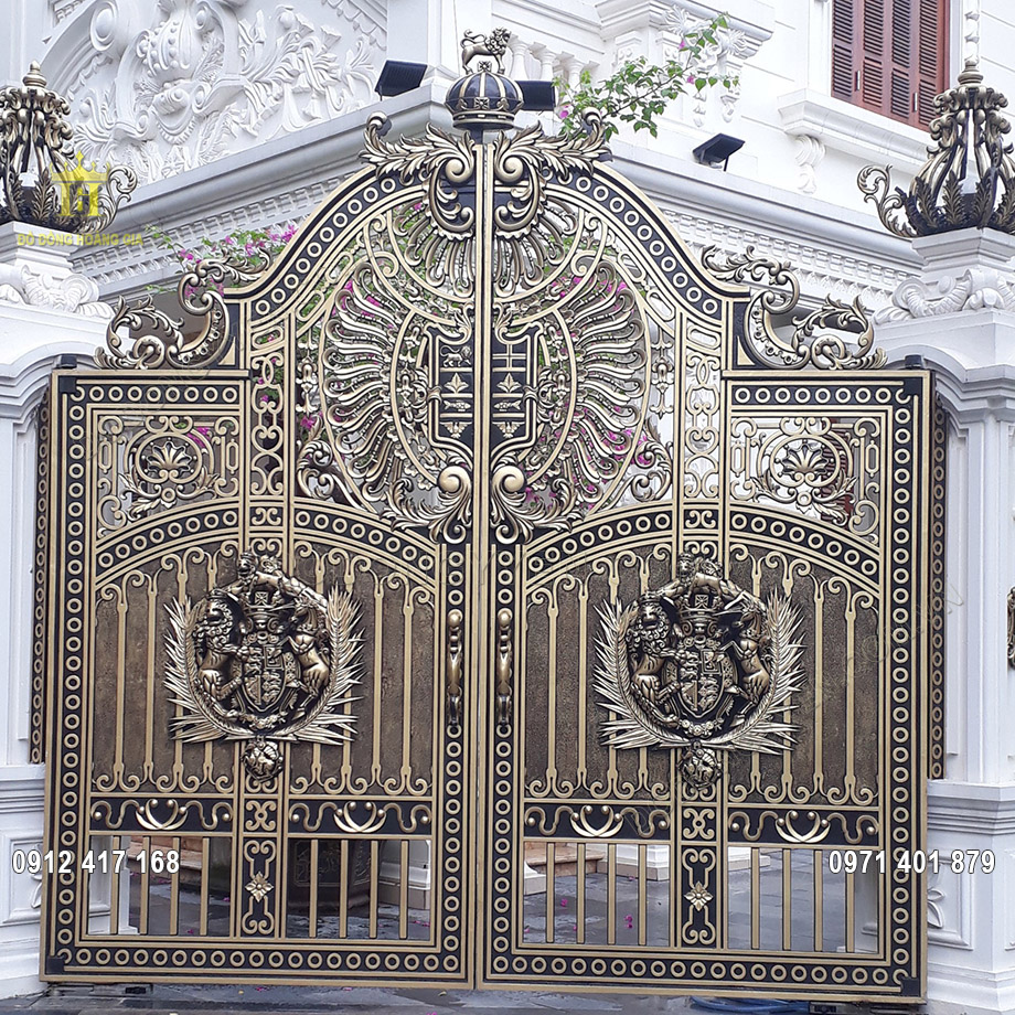 Đúc Cổng Biệt Thự Bằng Đồng