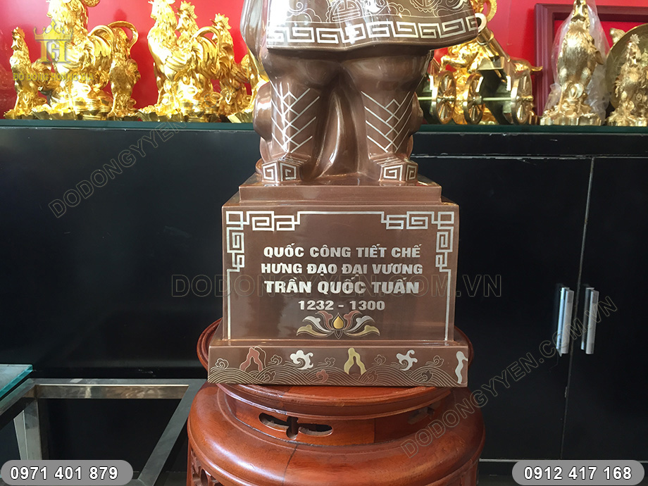 tượng trần quốc tuấn h&agrave;ng độc