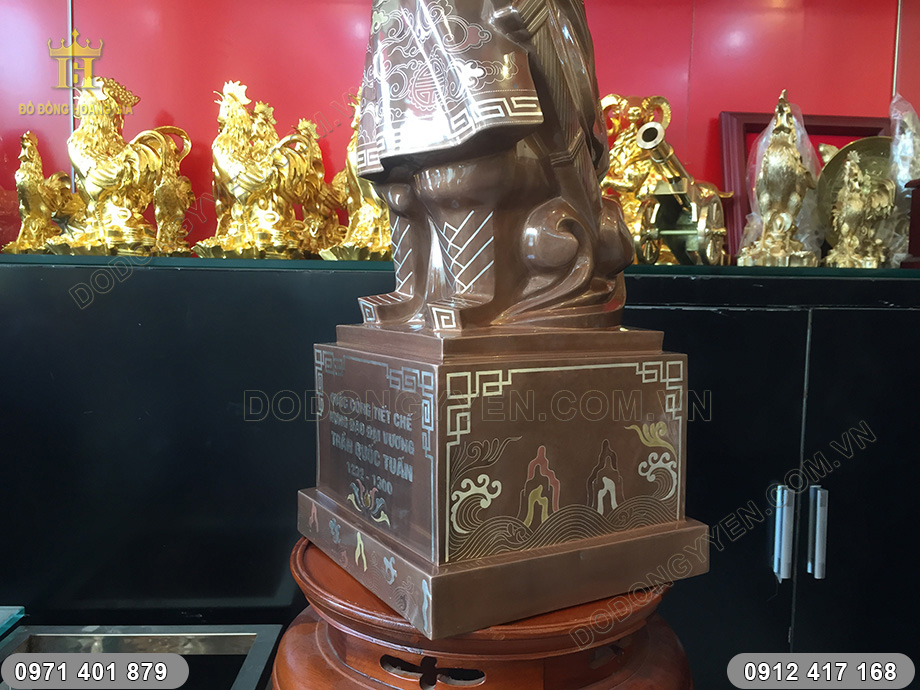 tượng trần quốc tuấn h&agrave;ng độc