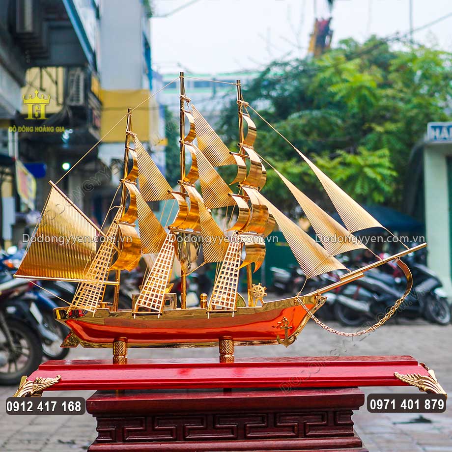 Thuyền Buồm Bằng Đồng Mạ Vàng 24K Cao Cấp