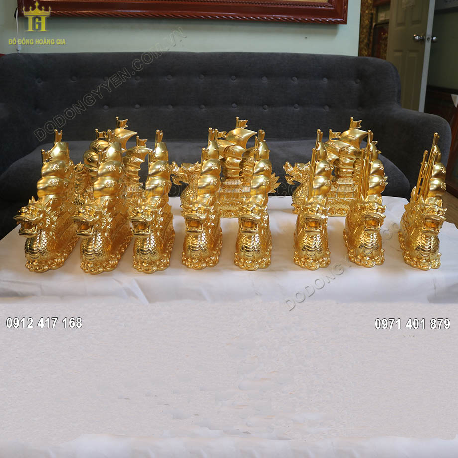 Thuyền rồng bằng đồng dát vàng 24k