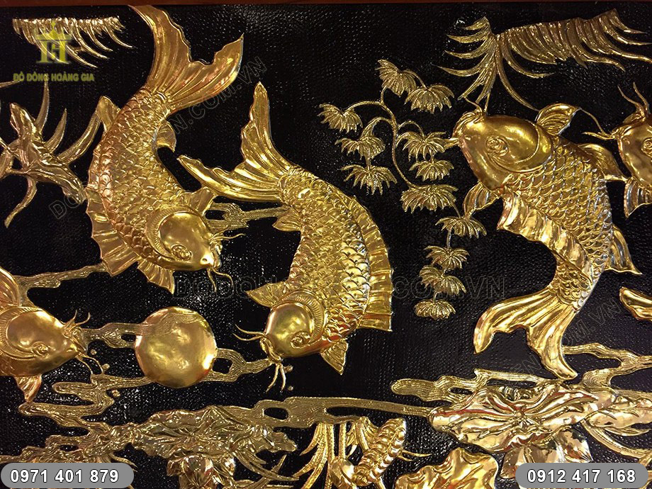 tranh cửu ngư hoa sen d&aacute;t v&agrave;ng