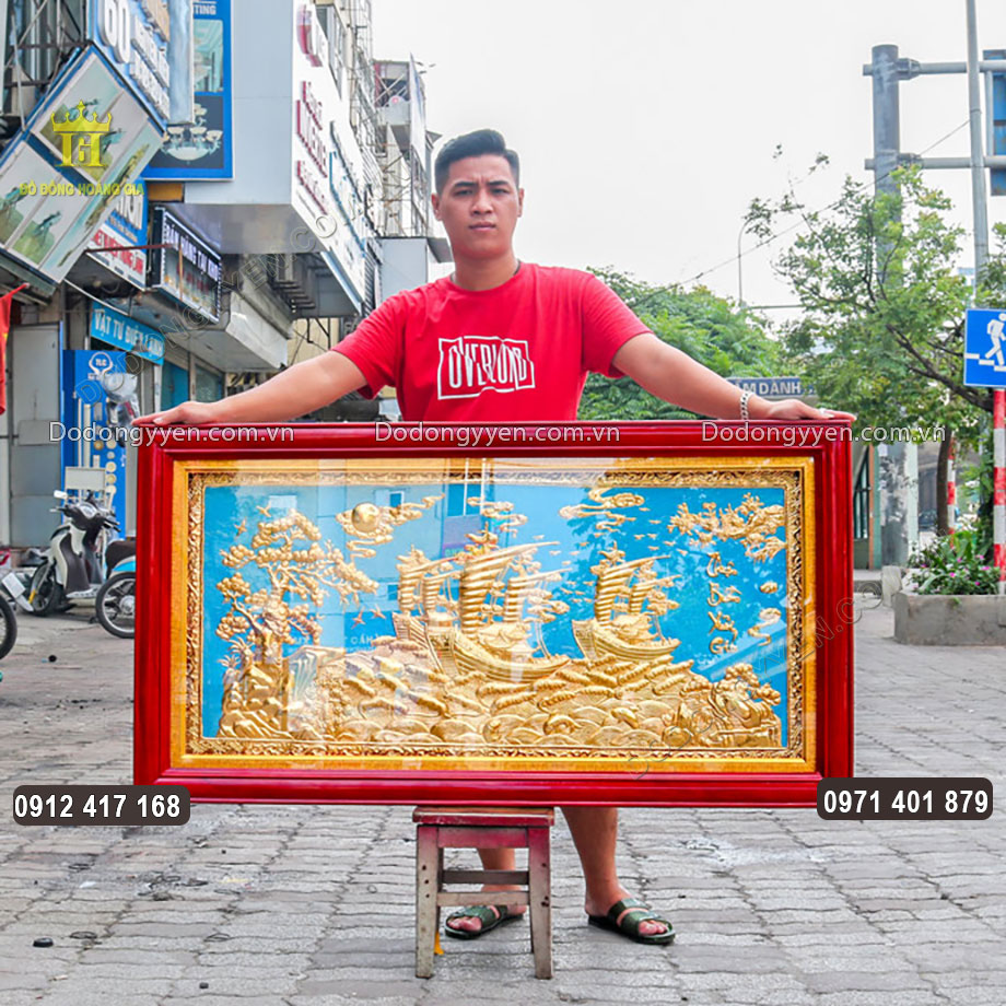 Tranh Đồng Thuận Buồm Xuôi Gió Mạ Vàng 24K Nền Xanh