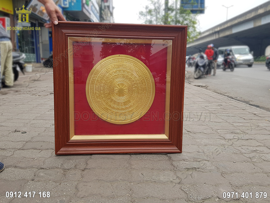 Tranh Mặt Trống Đồng Đ&uacute;c Hoa Văn Ch&igrave;m D&aacute;t V&agrave;ng 9999 70Cm