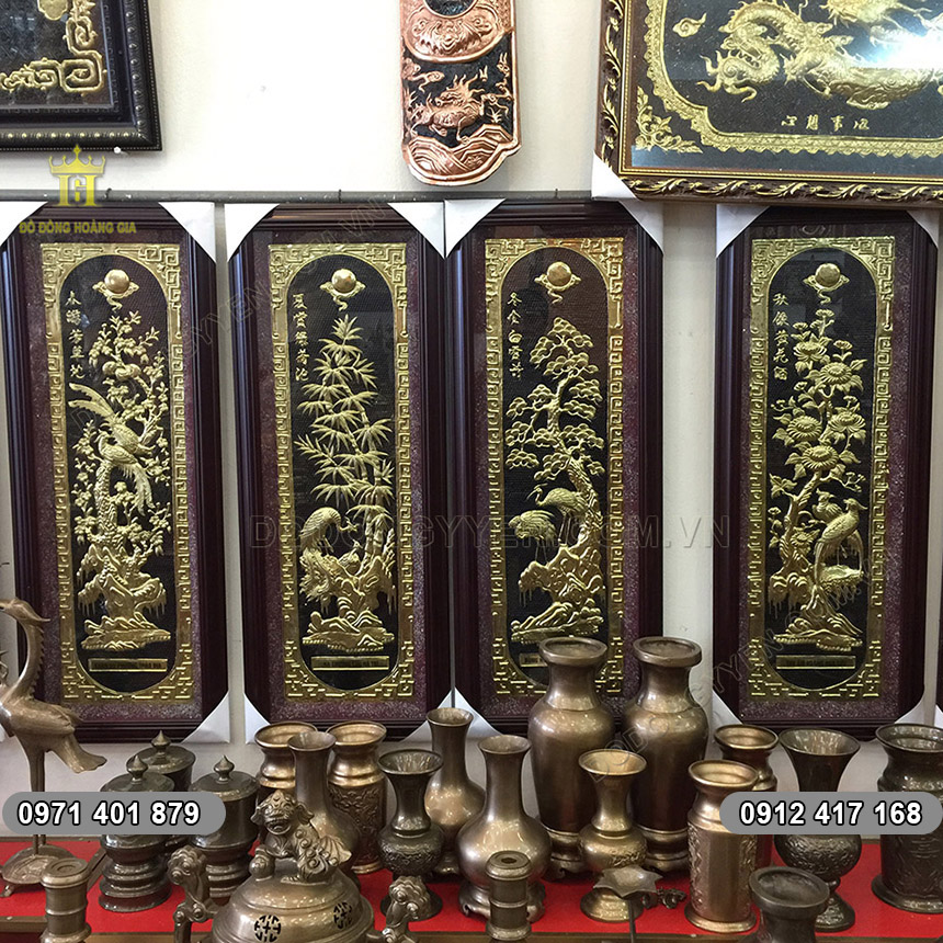 Tranh Tứ Quý Đồng Vàng Khung Gỗ Trơn Nâu Sậm