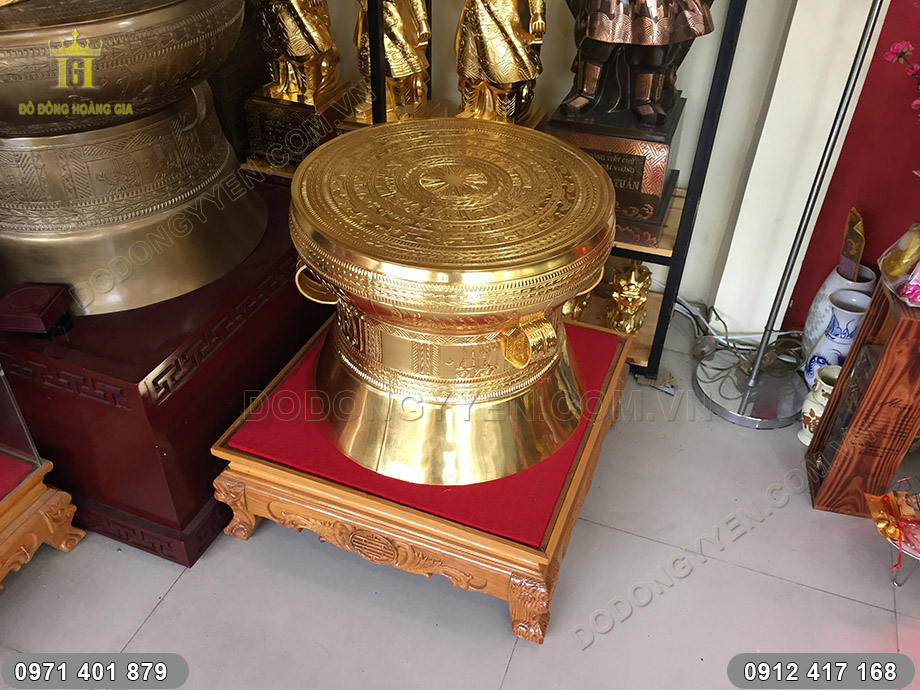 trống đồng thiếp v&agrave;ng