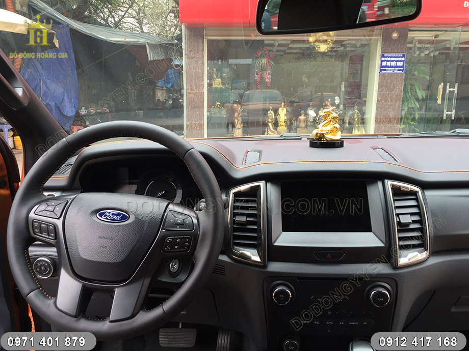 tượng con rồng d&aacute;t v&agrave;ng