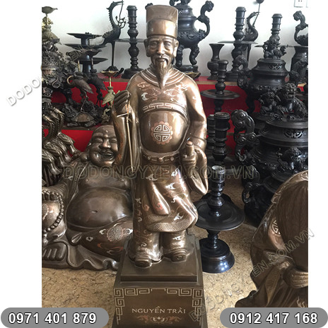 Tượng đồng danh nhân Nguyễn Trãi