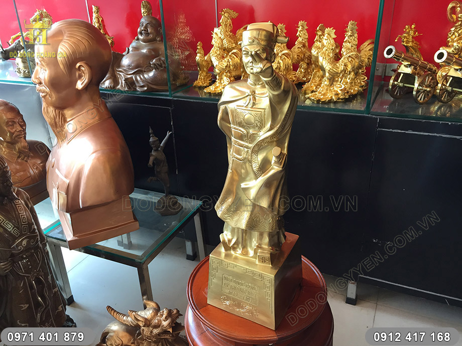 tượng đồng l&yacute; thường kiệt