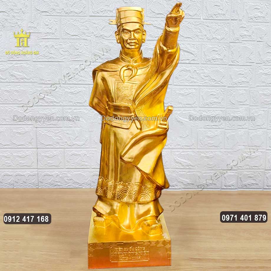 Tượng Đồng Lý Thường Kiệt Đứng Chỉ Tay Dát Vàng 9999 Tượng Đồng Lý Thường Kiệt Đứng Chỉ Tay Dát Vàng 9999