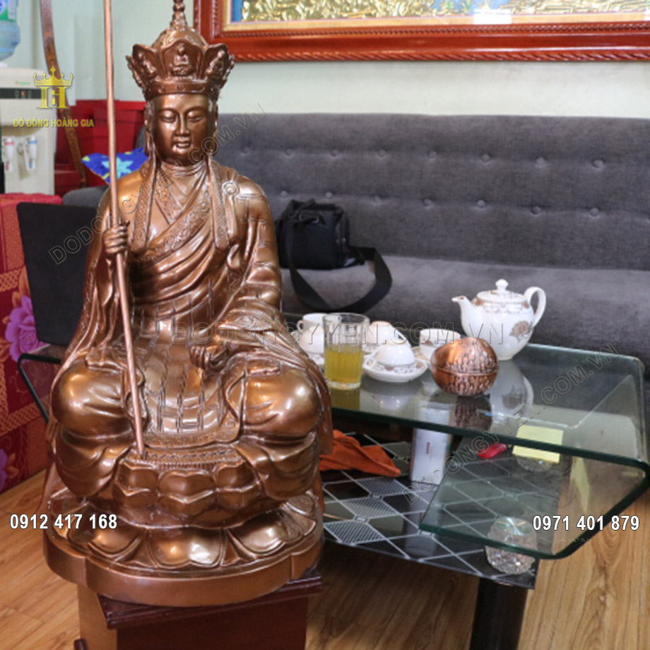 Tượng Đường Tam Tạng bằng đồng đỏ Tượng Đường Tam Tạng bằng đồng đỏ