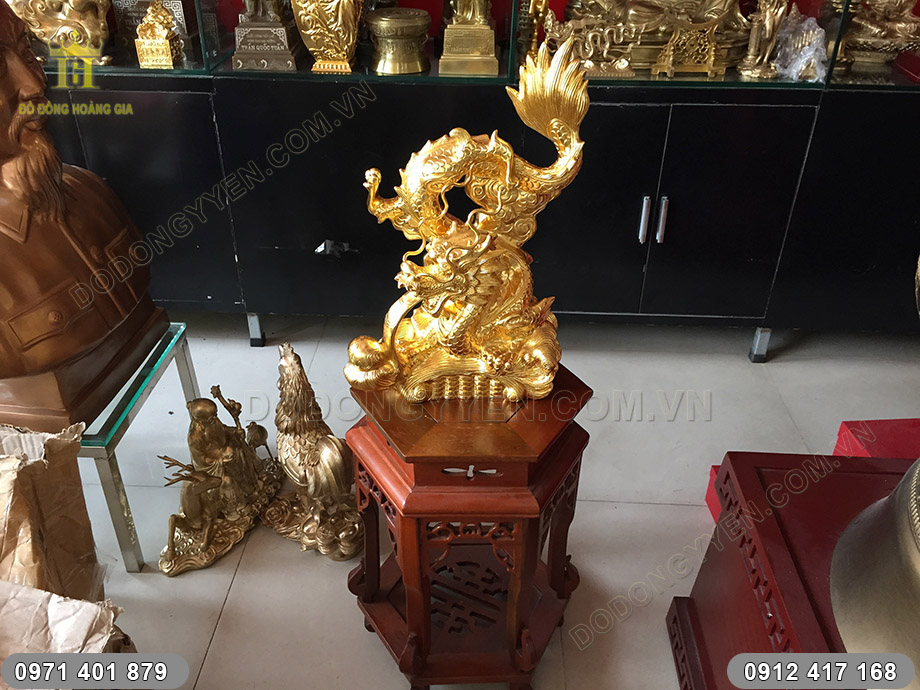 rồng d&aacute;t v&agrave;ng