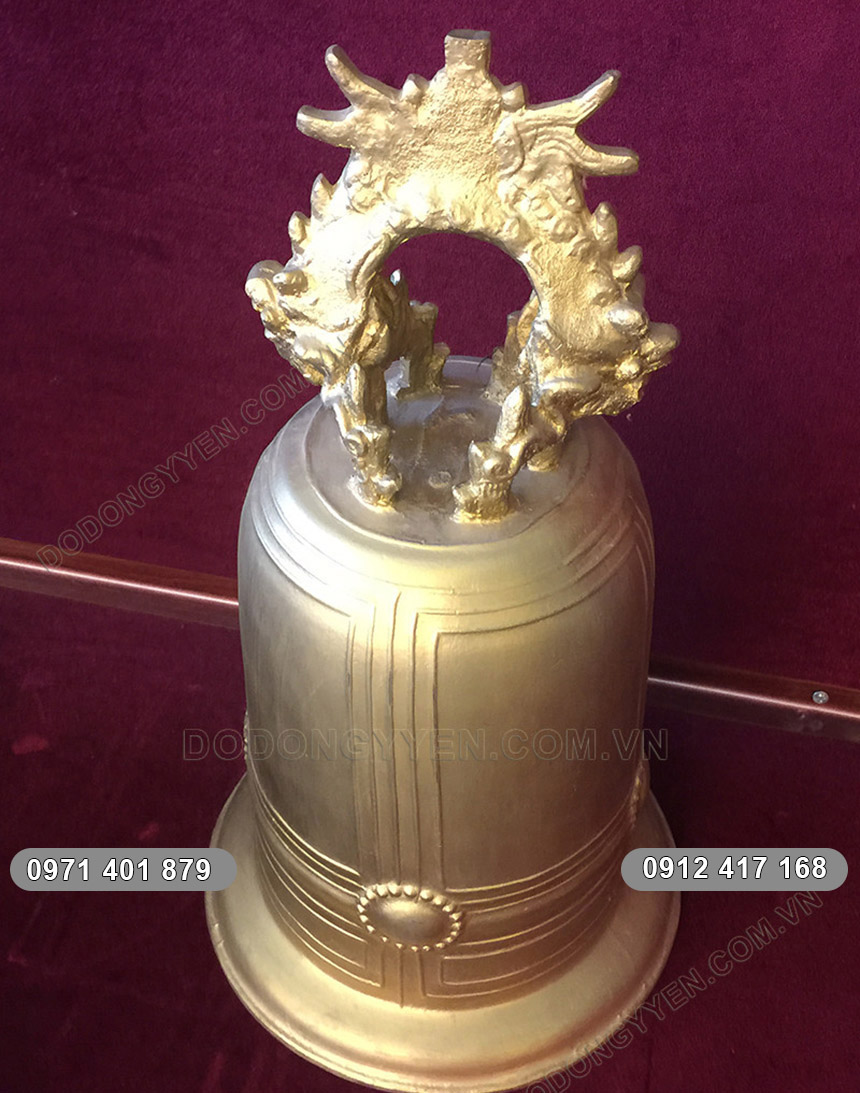 chu&ocirc;ng đồng v&agrave;ng