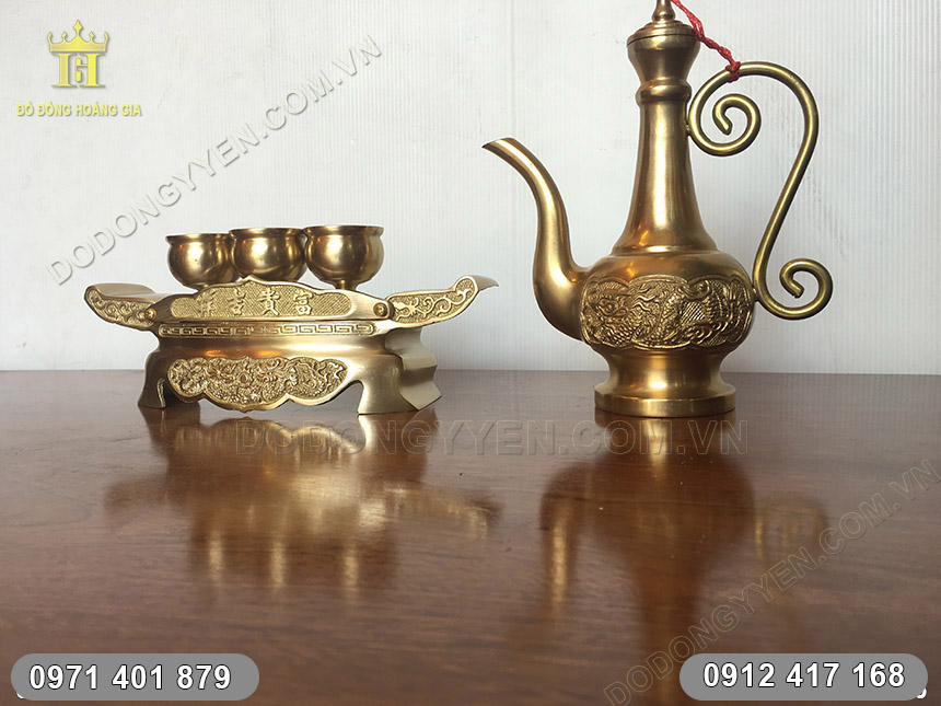 bộ ấm ch&eacute;n bằng đồng b&agrave;y b&agrave;n thờ