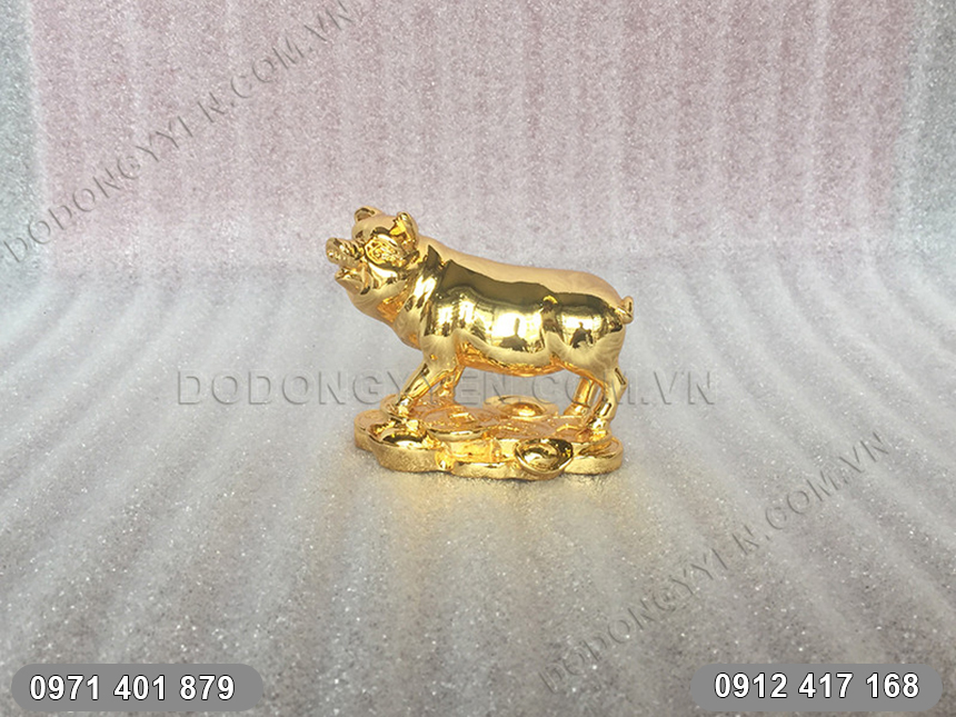 Con Heo được đúc bằng đồng nguyên chất Mạ Vàng 24K Heo đồng Mạ Vàng 24K