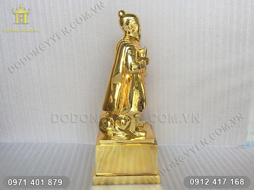 Đức Thánh Trần Mạ Vàng Đức Thánh Trần Mạ Vàng