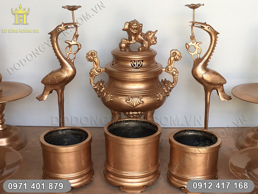 bộ đồ thờ bằng đồng đỏ 4