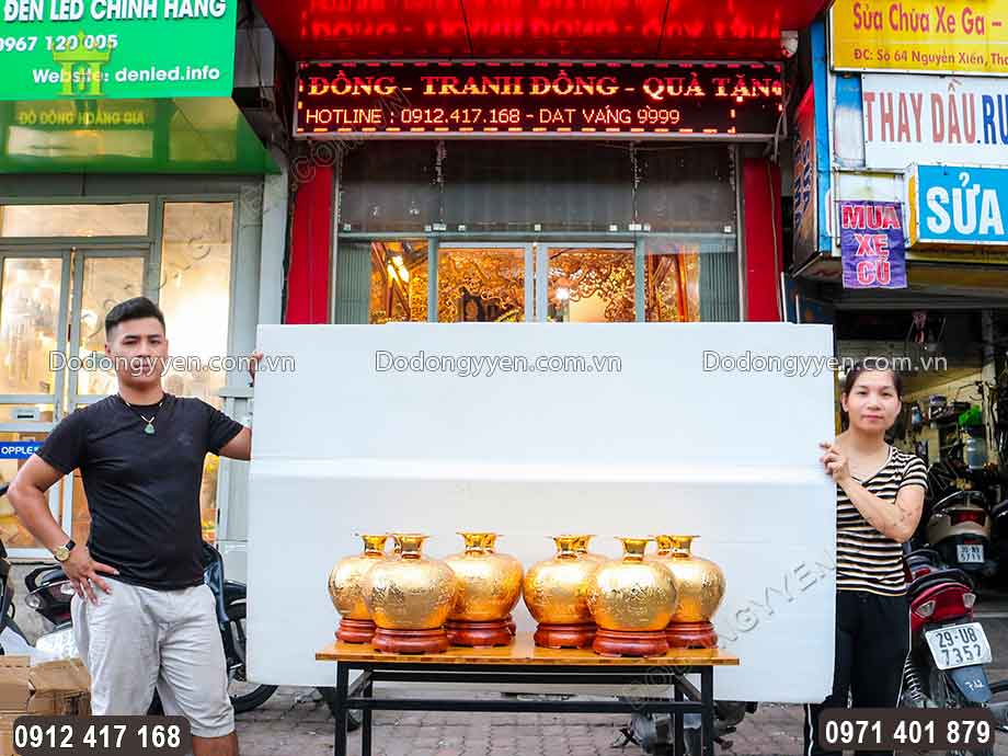 B&agrave;n Giao B&igrave;nh H&uacute;t T&agrave;i Lộc Thuận Buồm Xu&ocirc;i Gi&oacute; D&aacute;t V&agrave;ng 9999 Cho Kh&aacute;ch VIP