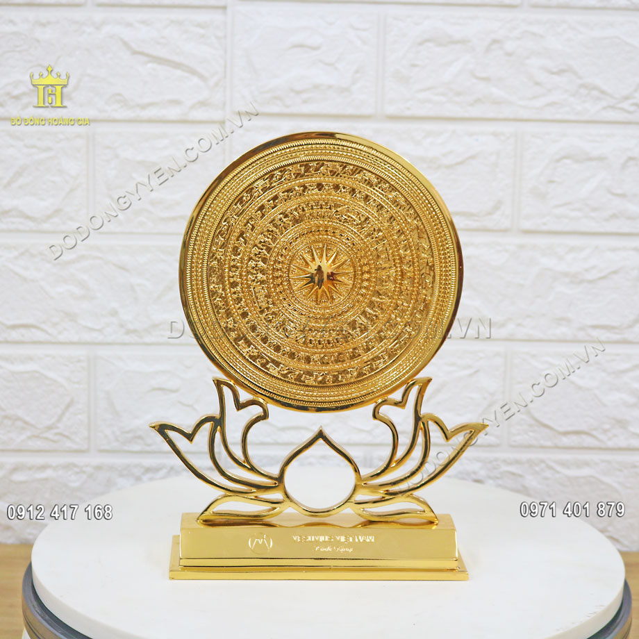 Mặt trống đồng mạ vàng 24K là dòng sản phẩm quà tặng cao cấp