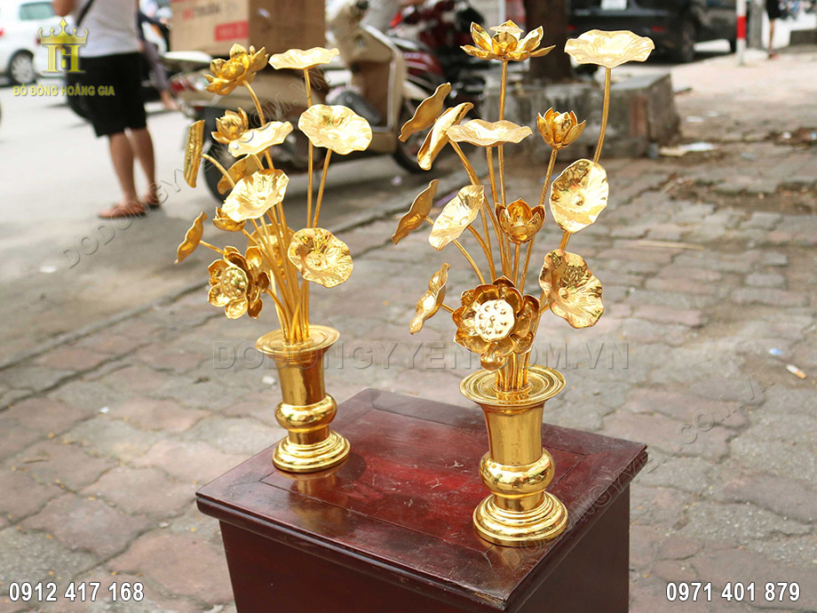 Đ&ocirc;i lọ hoa bằng đồng d&aacute;t v&agrave;ng 24K cao cấp