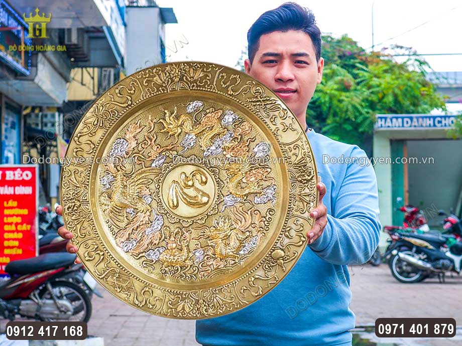 M&acirc;m Đồng Chữ T&acirc;m Chạm Tứ Linh Mạ Tam Kh&iacute; Tinh Xảo