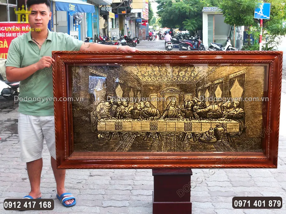 Tranh Bữa Tiệc Ly Bằng Đồng Vàng Nền Xước Giả Cổ