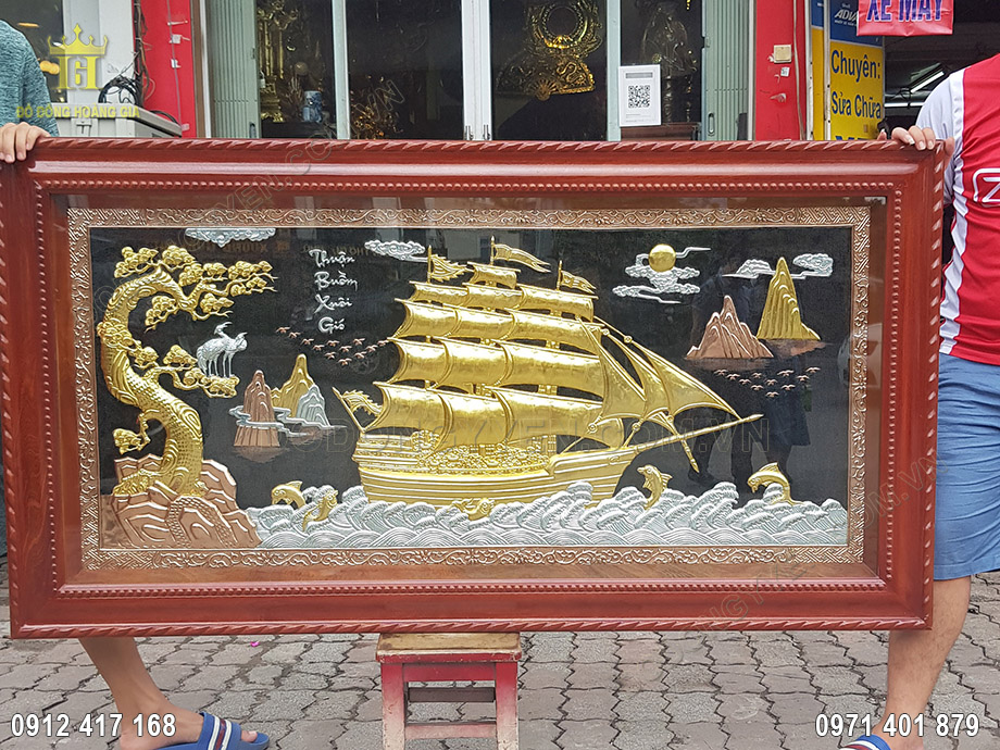 tranh đồng thuận buồm xu&ocirc;i gi&oacute; mạ v&agrave;ng bạc