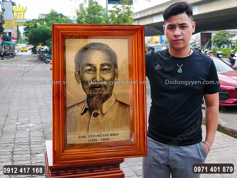 H&igrave;nh ảnh nh&igrave;n nghi&ecirc;ng của bức tranh