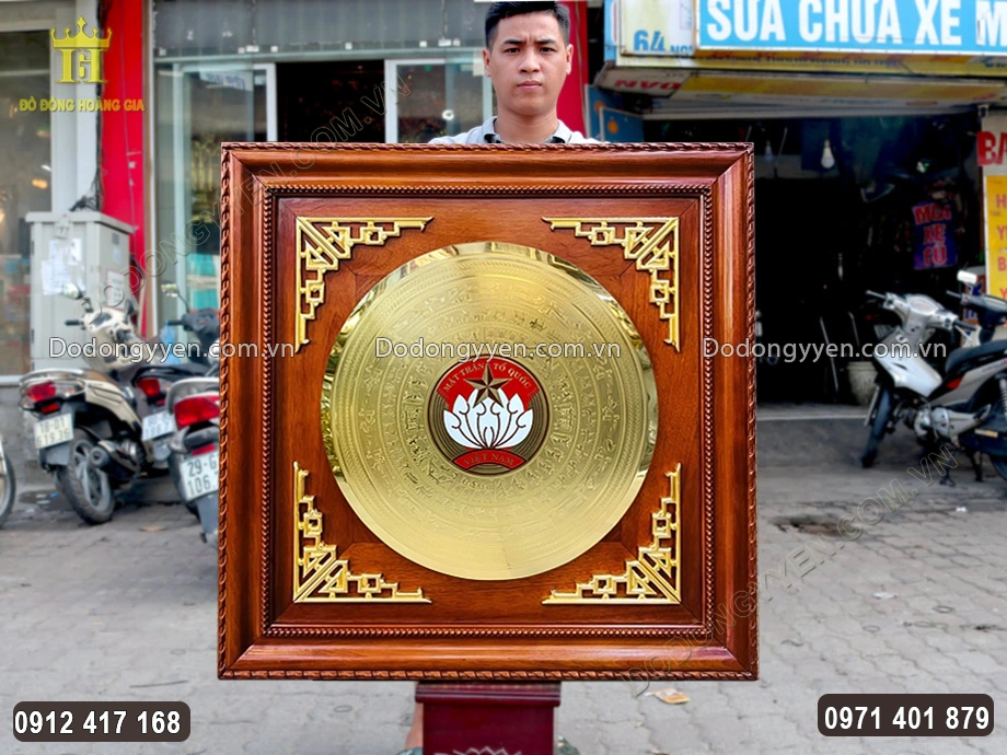 Tranh Mặt Trống Đồng Ăn Mòn Mặt Trận Tổ Quốc Việt Nam Mạ Vàng 24K