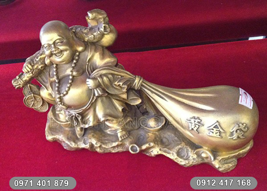 Phật Di Lặc k&eacute;o bao tiền