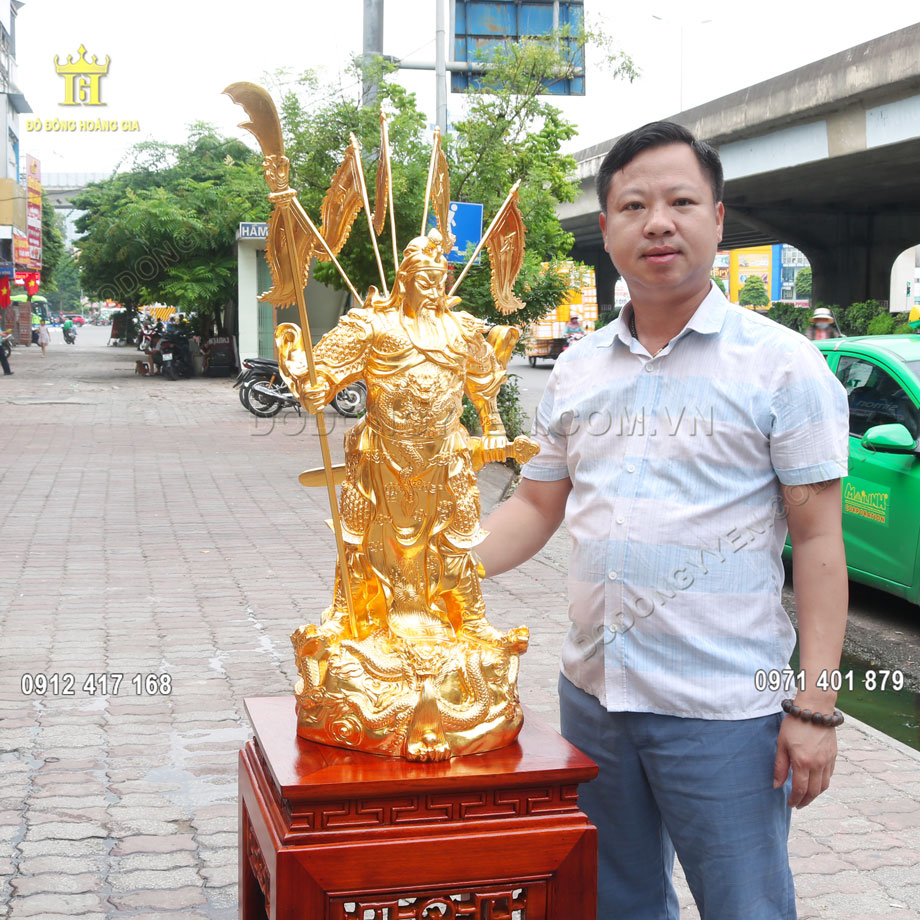 Tượng Quan C&ocirc;ng Cầm Đao Bằng Đồng Mạ V&agrave;ng 24K H&agrave;ng VIP