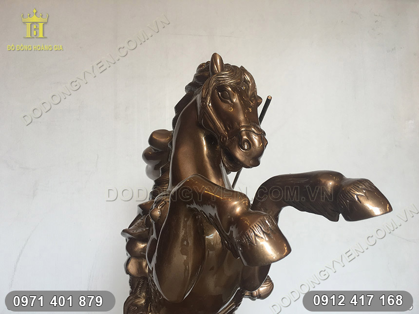 tượng quan vân trường cưỡi ngựa tượng quan vân trường cưỡi ngựa