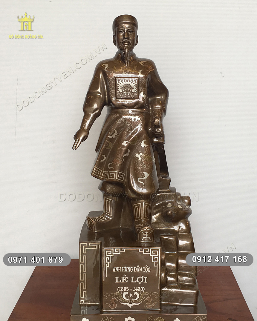 tượng đồng L&ecirc; Lợi