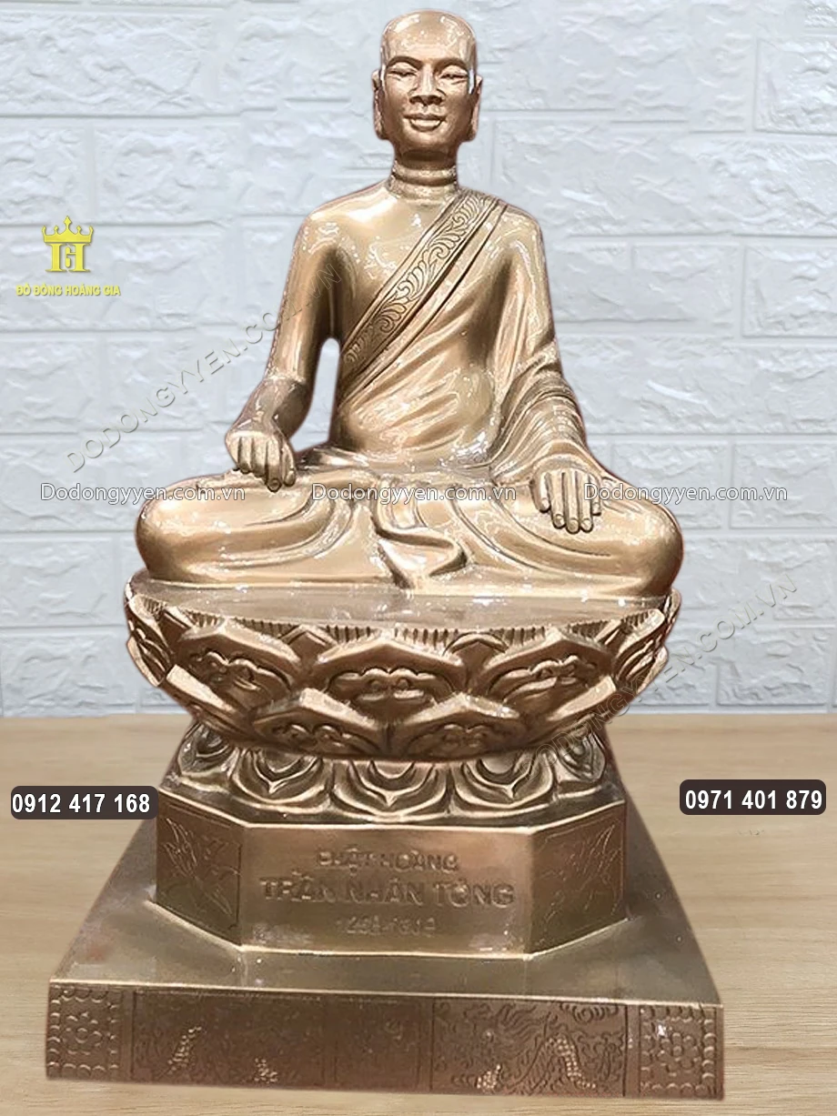 Tượng Phật Ho&agrave;ng Trần Nh&acirc;n T&ocirc;ng Bằng Đồng Đỏ Đế Vu&ocirc;ng